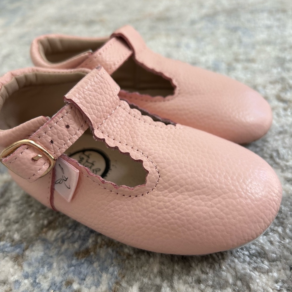 Little Love Bug Pink T Bar Maryjane’s size 6 (toddler)